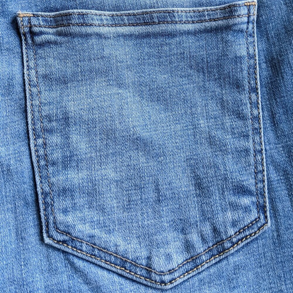 Lucky Brand High Rise Skinny Bridgette, Light Wash Distressed Jeans, Size 6/28 - Picture 9 of 9